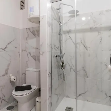 Campinho 1t - Stylish 1br By Lovelystay * Oporto
