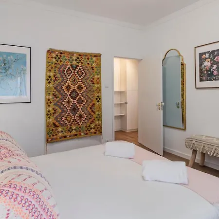 Campinho 1t - Stylish 1br By Lovelystay *