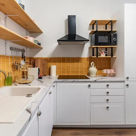 Apartment Campinho 1t - Stylish 1br By Lovelystay Porto