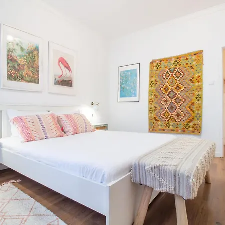 Campinho 1t - Stylish 1br By Lovelystay *