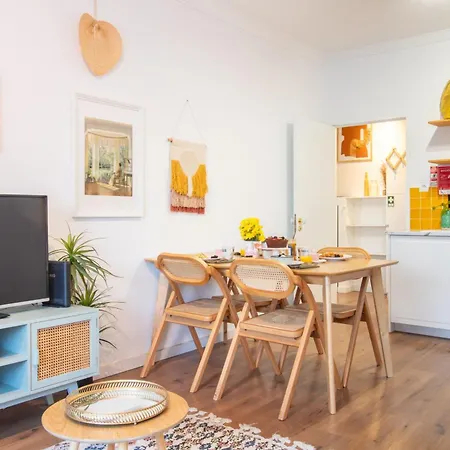 Apartment Campinho 1t - Stylish 1br By Lovelystay *